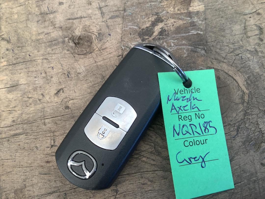 Photo '22' of Mazda Axela