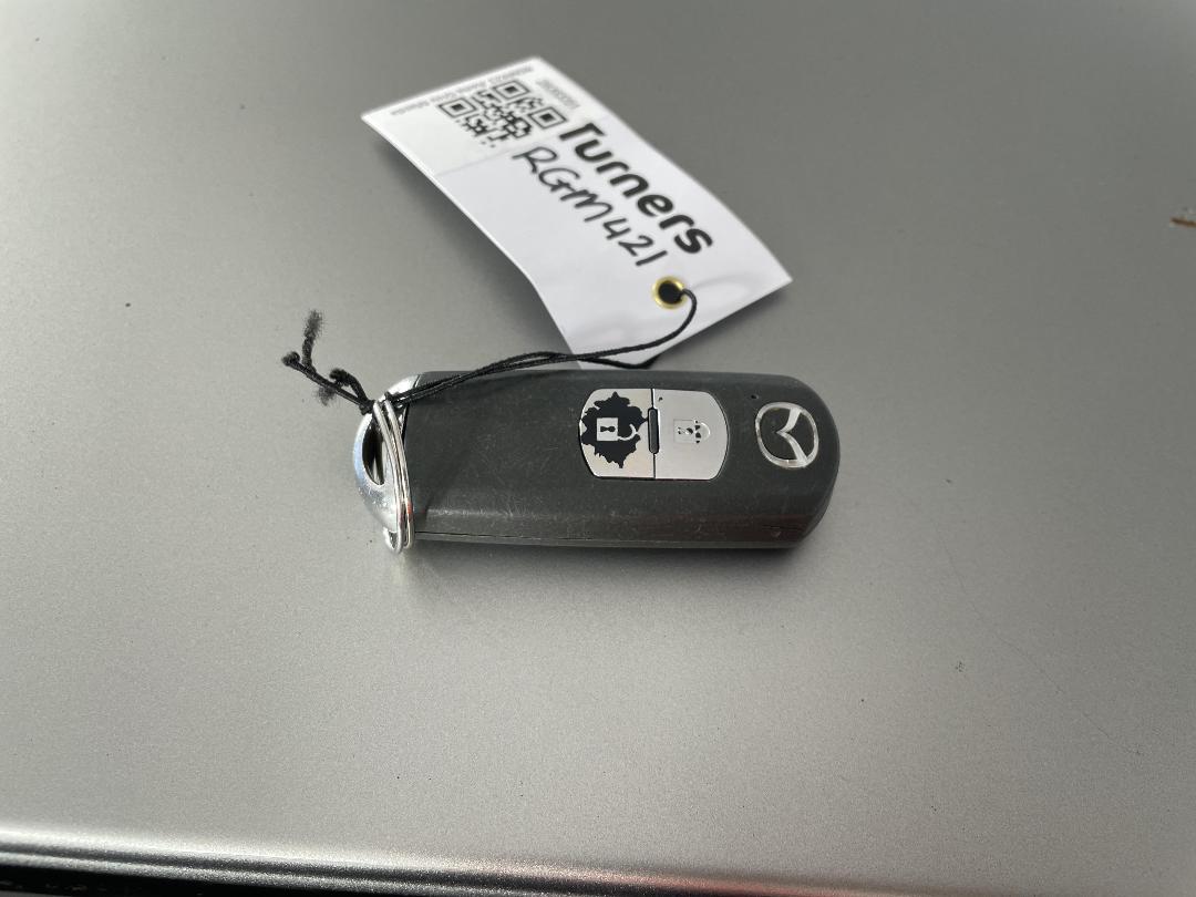 Photo '22' of Mazda Axela