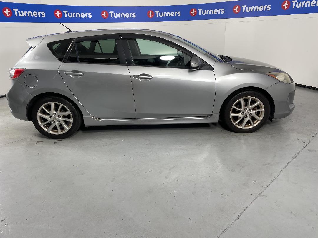 Photo '23' of Mazda Axela