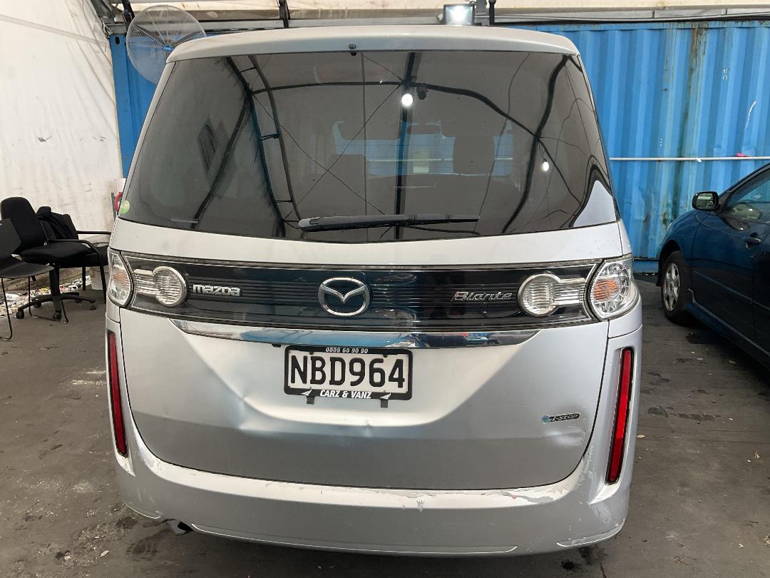 Photo '8' of Mazda Biante