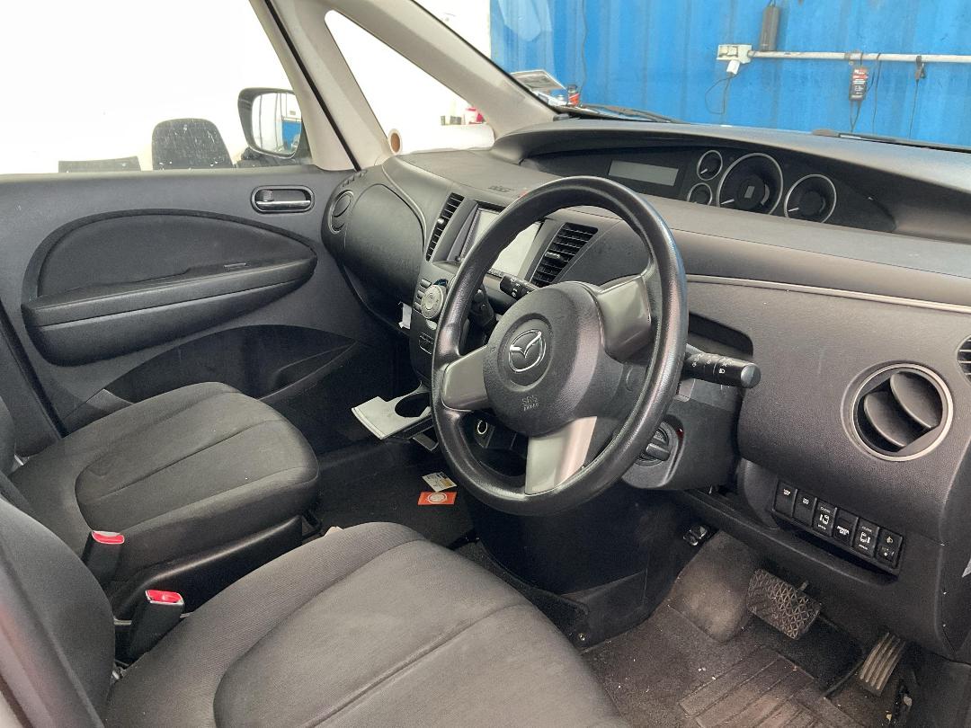 Photo '11' of Mazda Biante