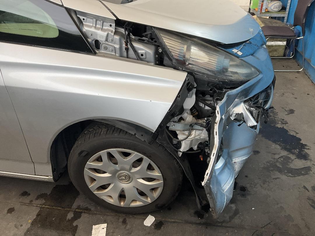 Photo '13' of Mazda Biante