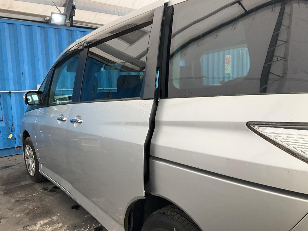 Photo '18' of Mazda Biante