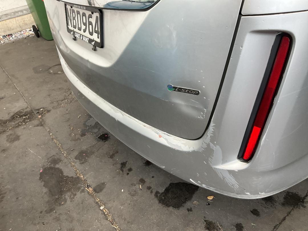 Photo '20' of Mazda Biante