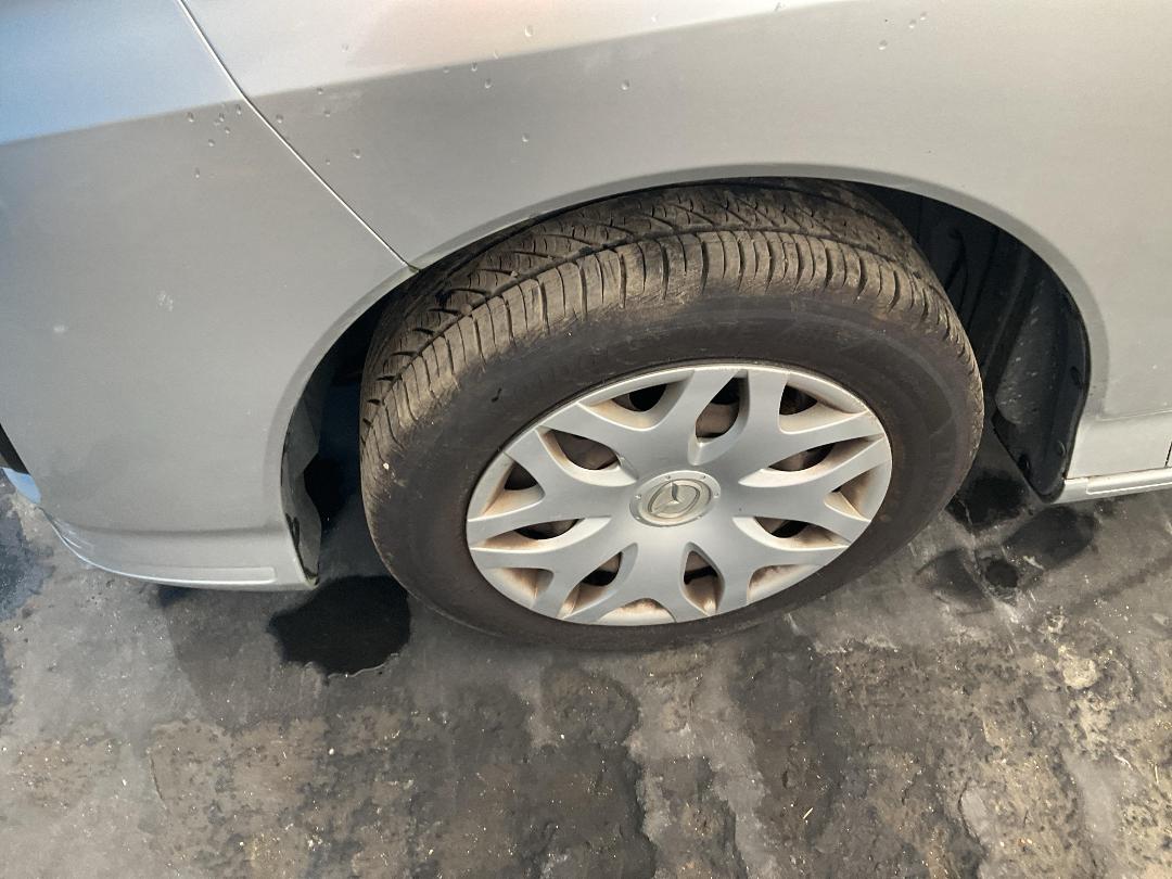 Photo '25' of Mazda Biante