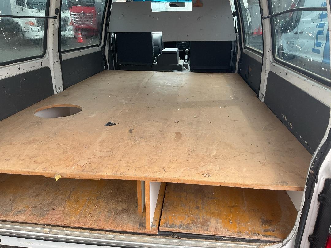 Photo '8' of Mazda Bongo