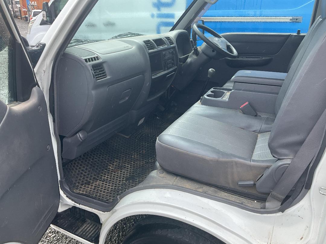 Photo '13' of Mazda Bongo