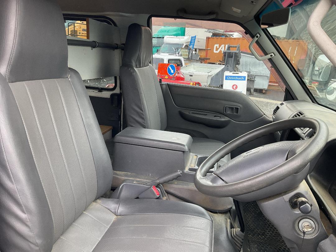 Photo '12' of Mazda Bongo