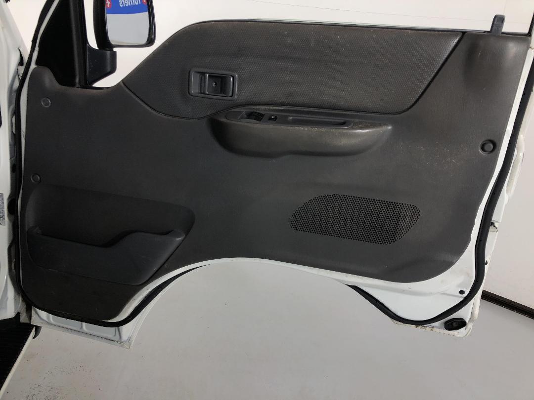 Photo '15' of Mazda Bongo Photo '15' of Mazda Bongo