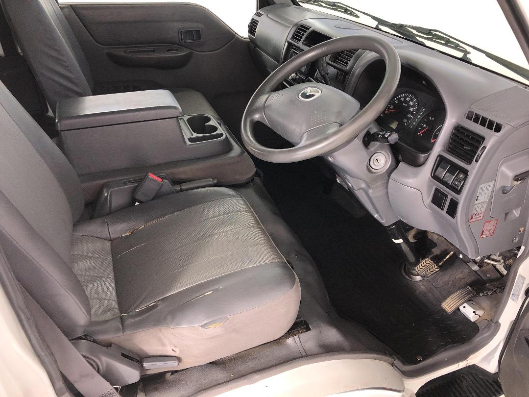 Photo '16' of Mazda Bongo Photo '16' of Mazda Bongo