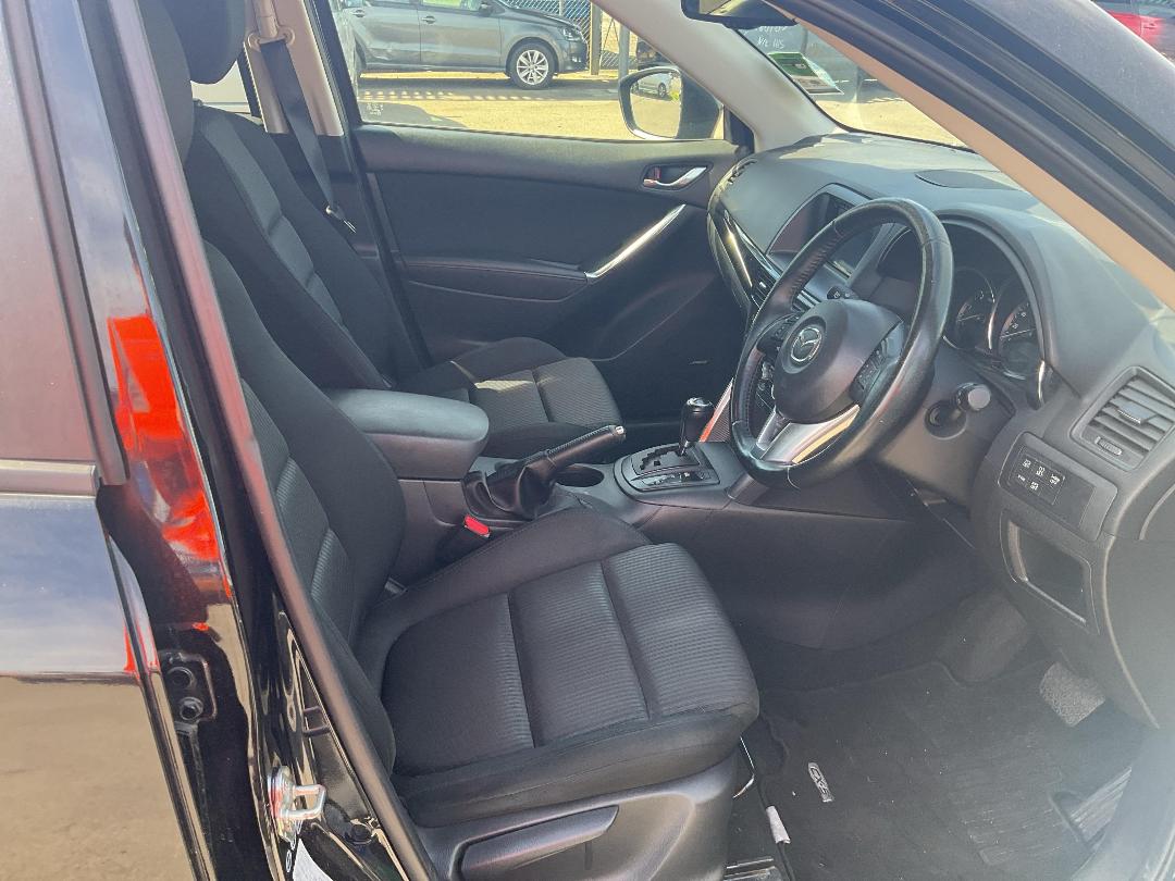 Photo '12' of Mazda CX-5