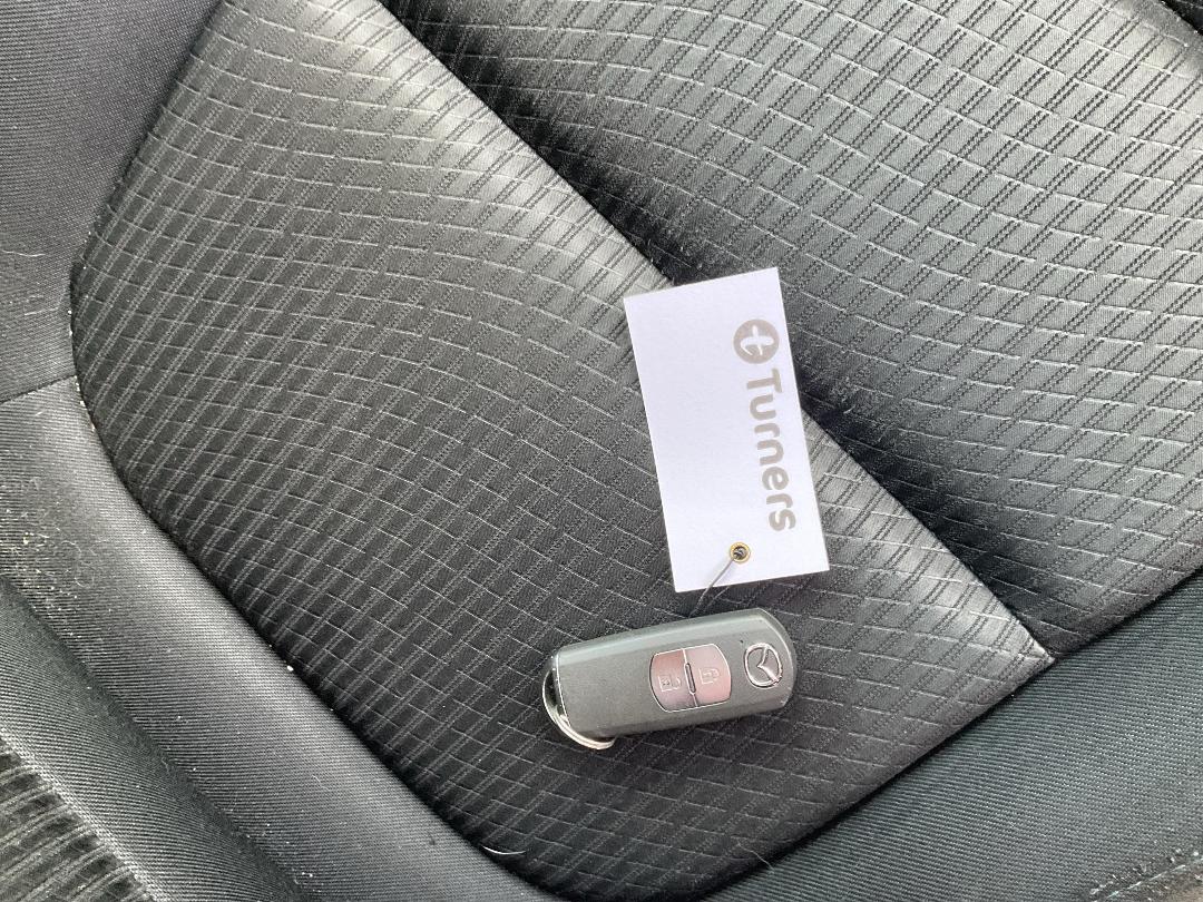 Photo '11' of Mazda CX-5