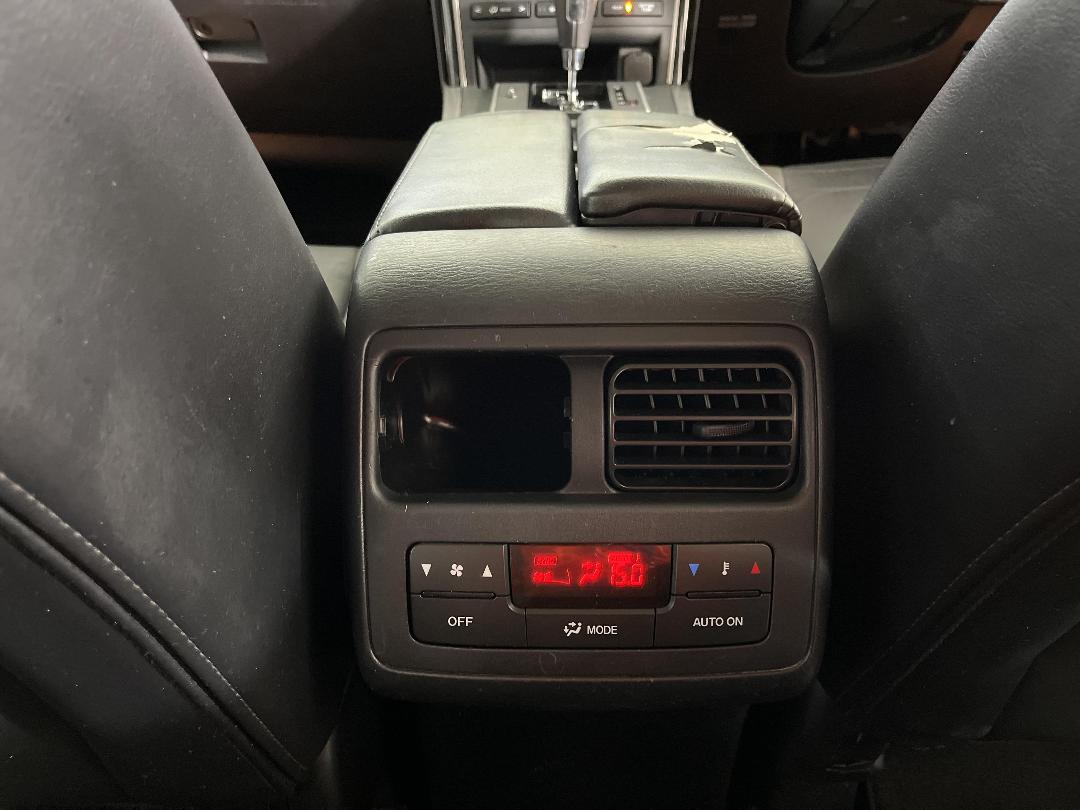 Photo '24' of Mazda CX-9 Photo '24' of Mazda CX-9