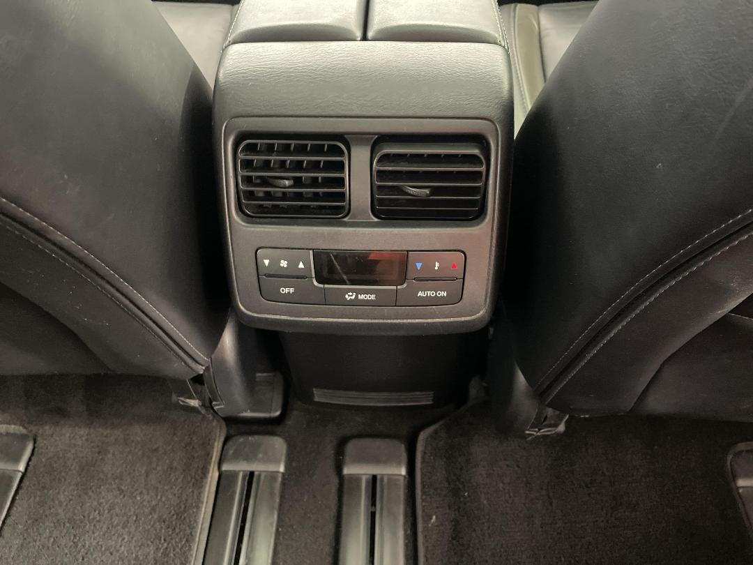 Photo '26' of Mazda CX-9 Photo '26' of Mazda CX-9