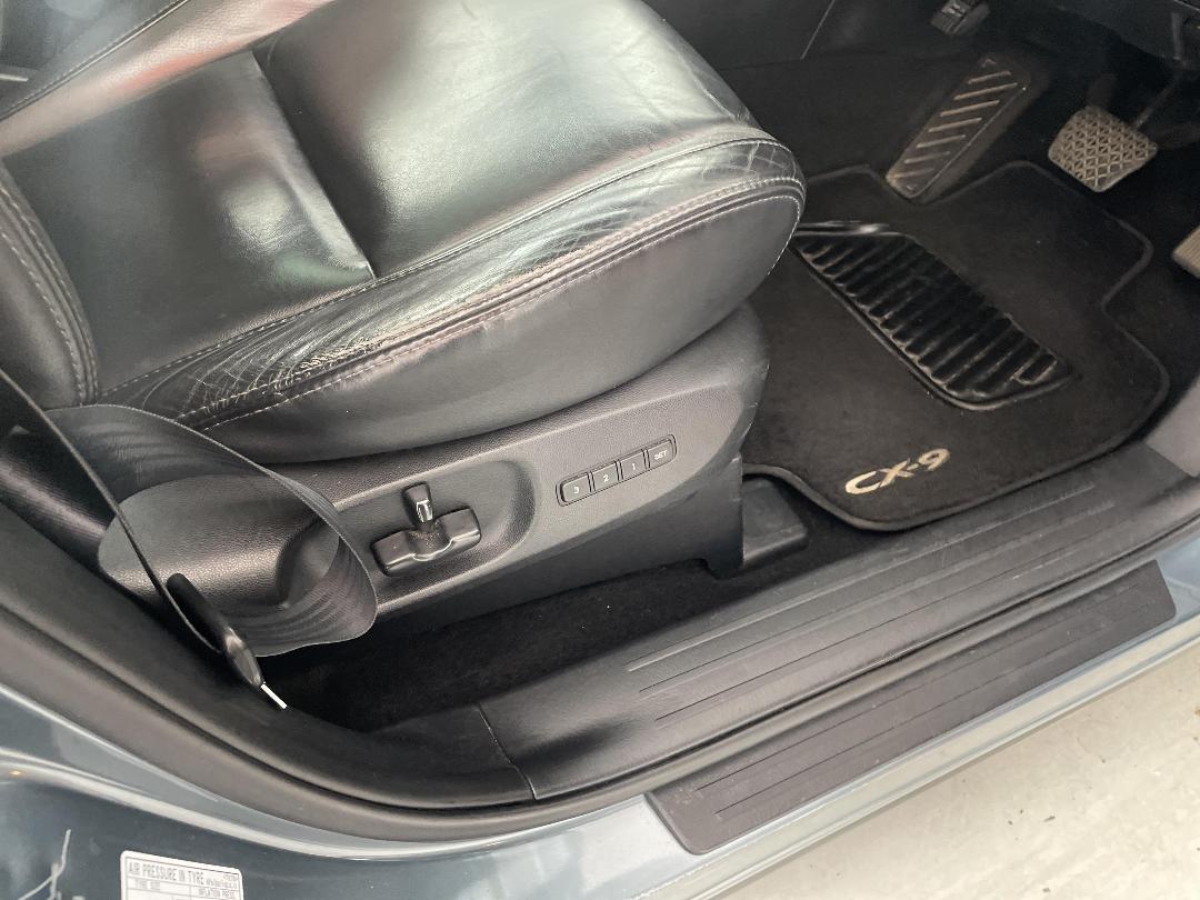 Photo '30' of Mazda CX-9 Photo '30' of Mazda CX-9