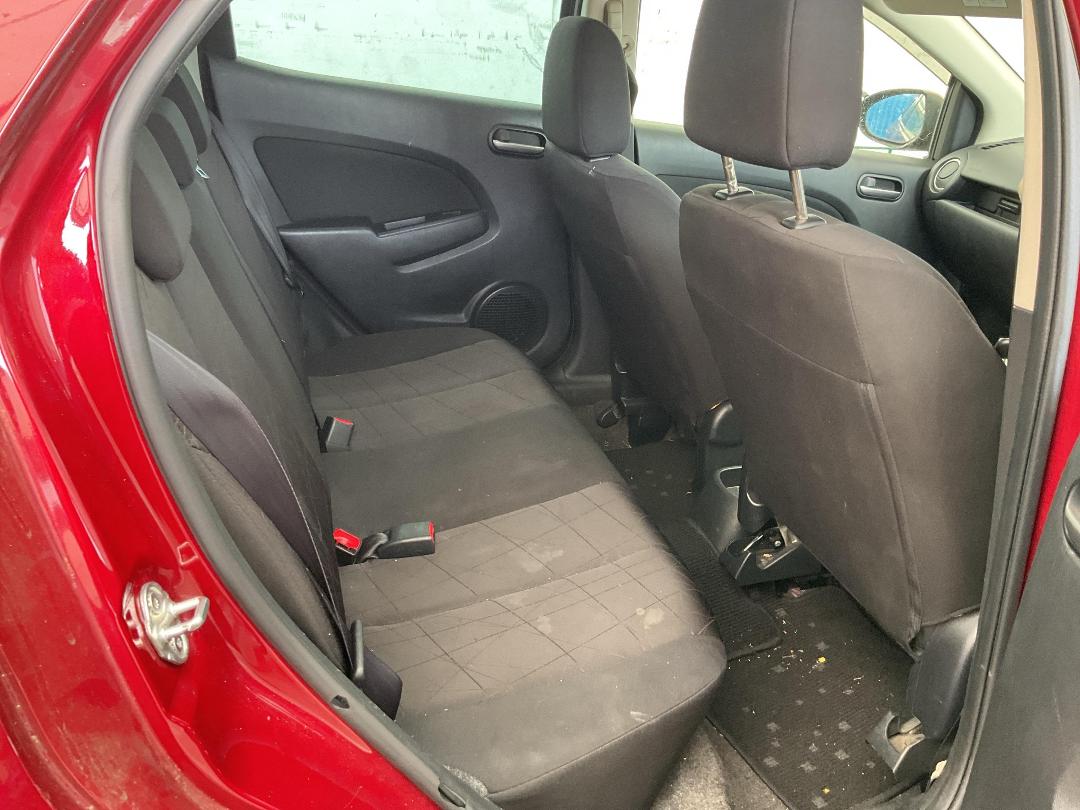 Photo '14' of Mazda Demio Photo '14' of Mazda Demio