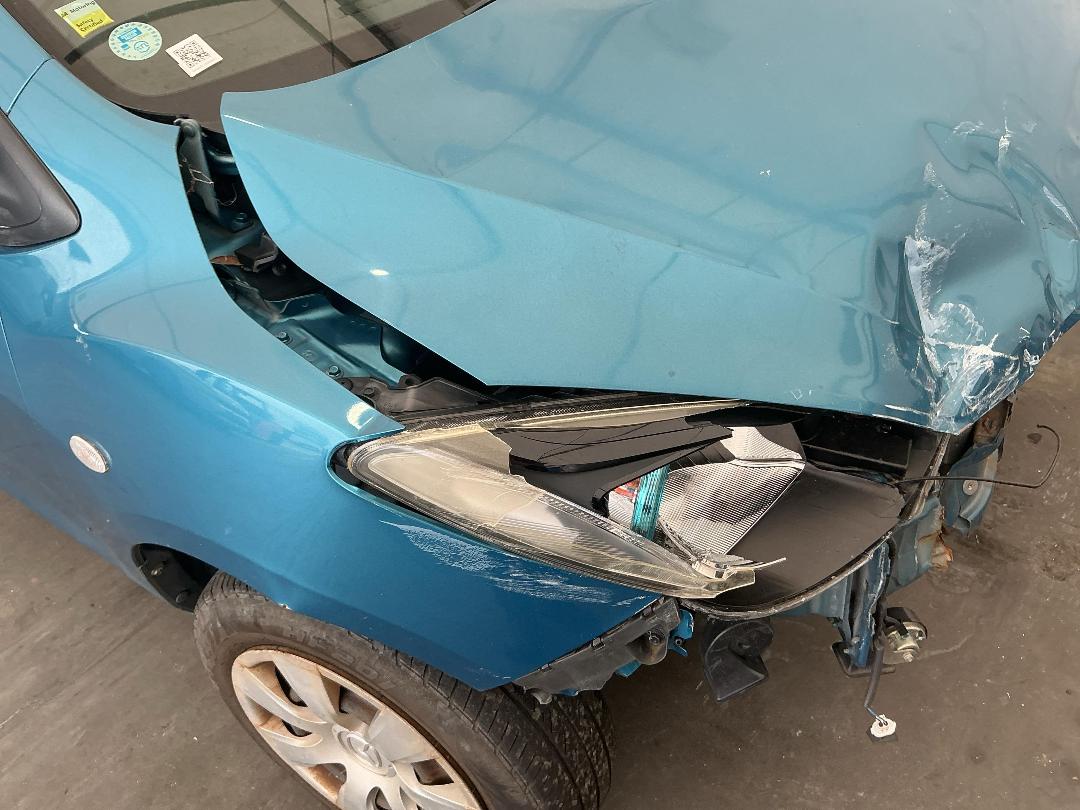 Photo '3' of Mazda Demio