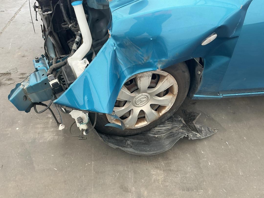 Photo '8' of Mazda Demio