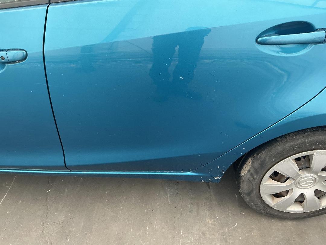 Photo '11' of Mazda Demio