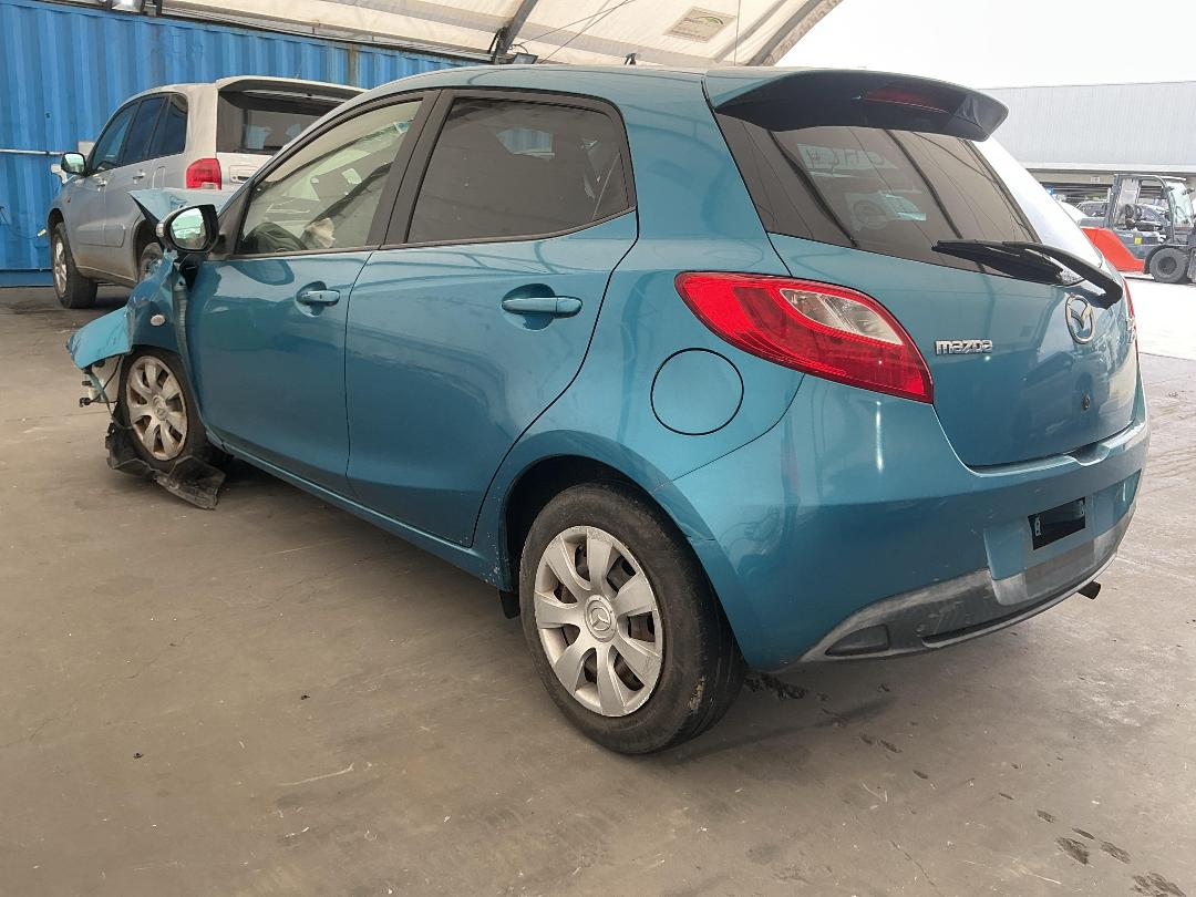 Photo '13' of Mazda Demio