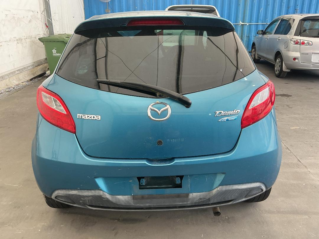 Photo '15' of Mazda Demio