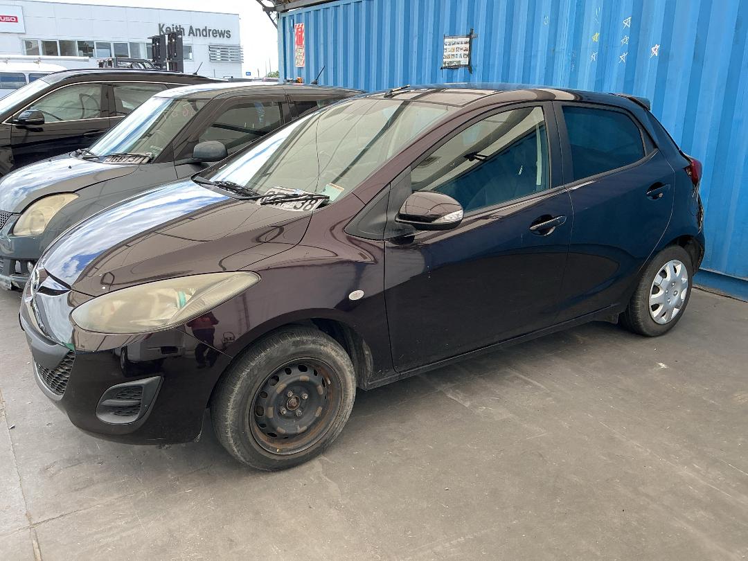 Photo '4' of Mazda Demio Photo '4' of Mazda Demio