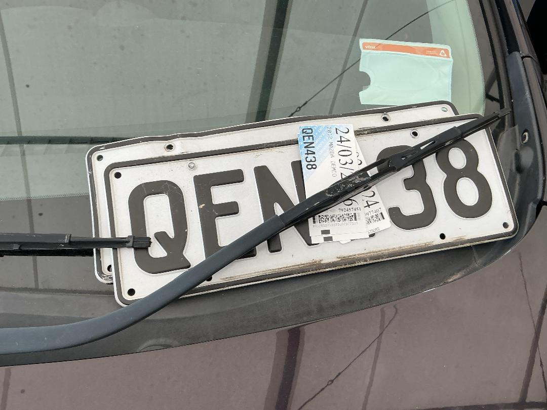 Photo '25' of Mazda Demio Photo '25' of Mazda Demio