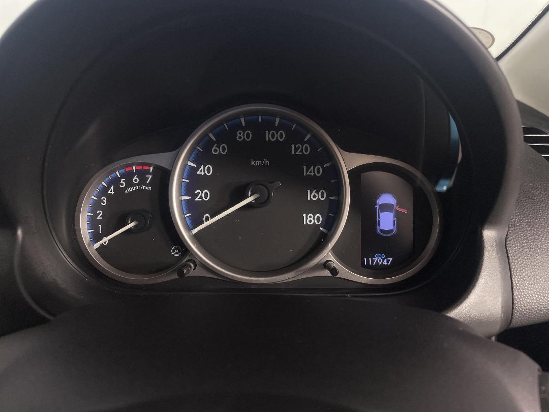 Photo '21' of Mazda Demio Photo '21' of Mazda Demio