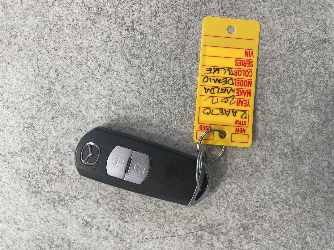 Photo '22' of Mazda Demio Photo '22' of Mazda Demio