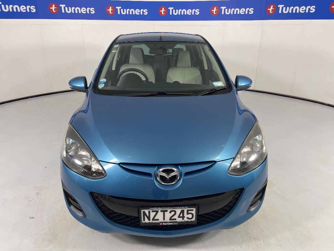 Photo '2' of Mazda Demio