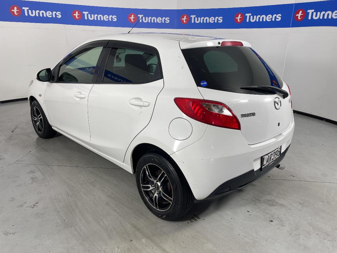 Photo '5' of Mazda Demio