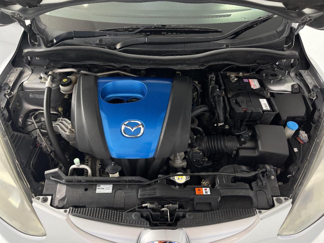 Photo '13' of Mazda Demio