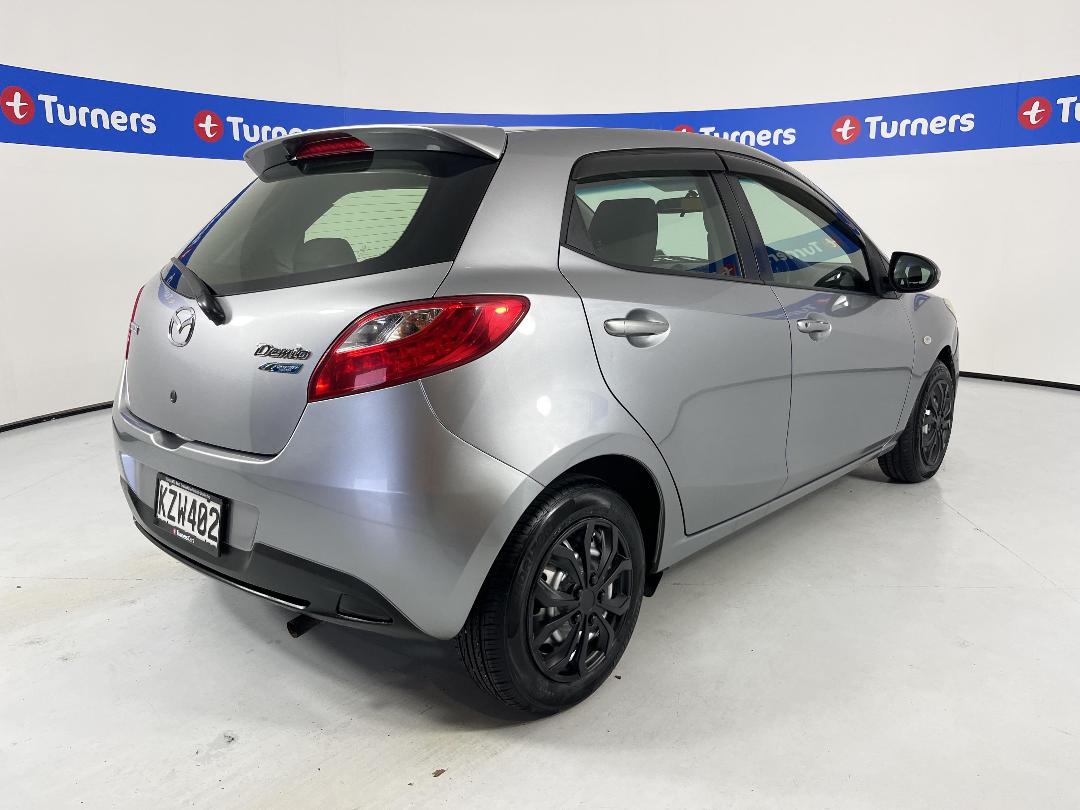 Photo '7' of Mazda Demio