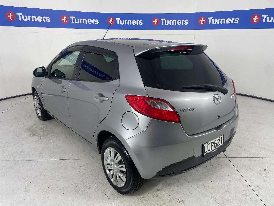 Photo '5' of Mazda Demio Photo '5' of Mazda Demio