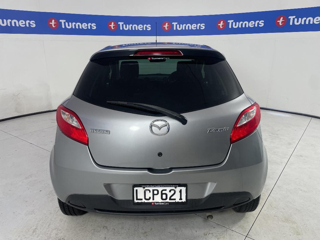 Photo '6' of Mazda Demio Photo '6' of Mazda Demio