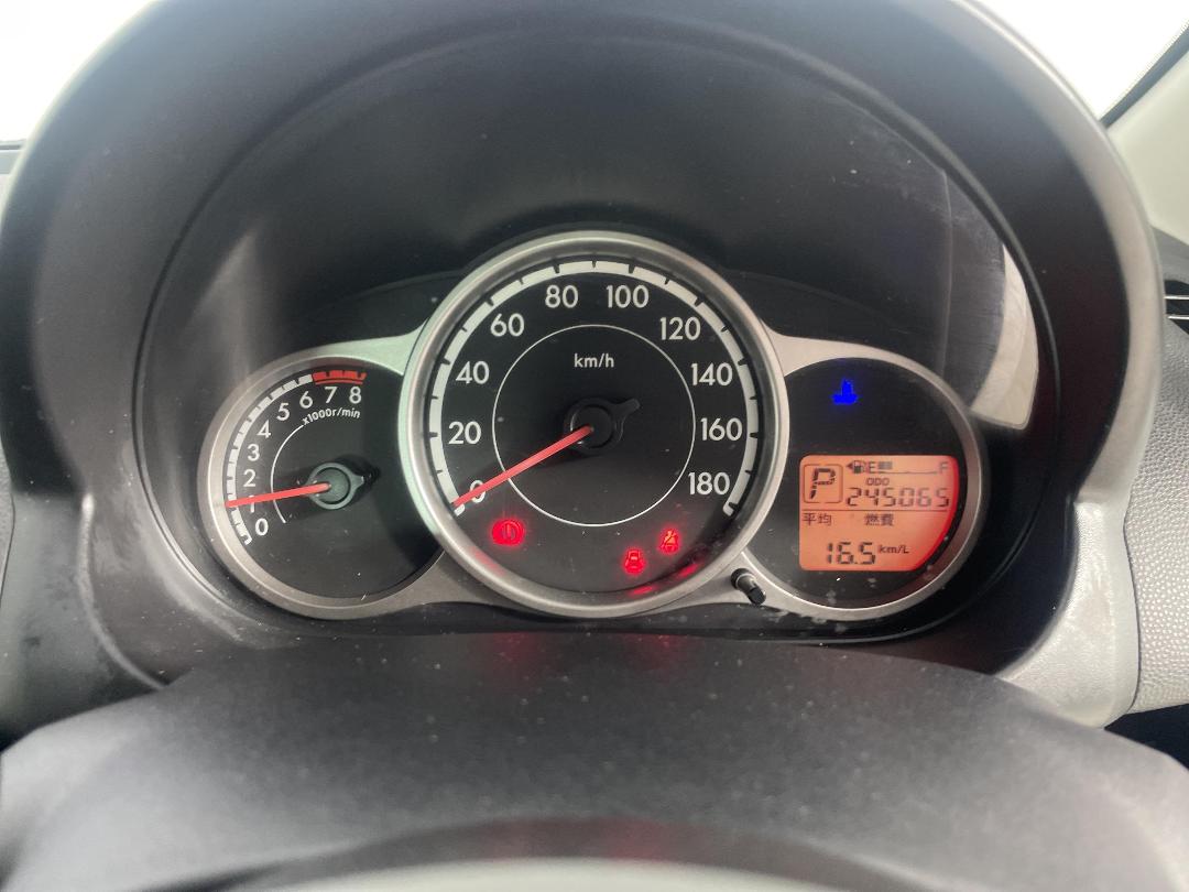 Photo '21' of Mazda Demio Photo '21' of Mazda Demio