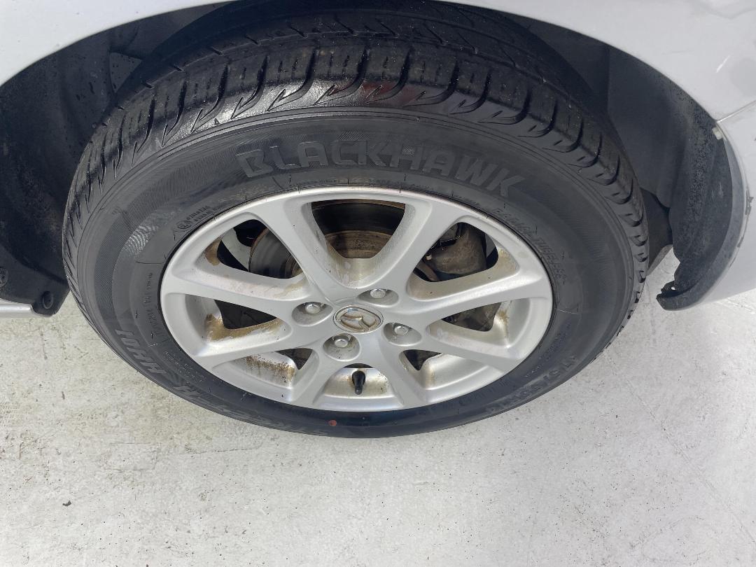 Photo '9' of Mazda Demio