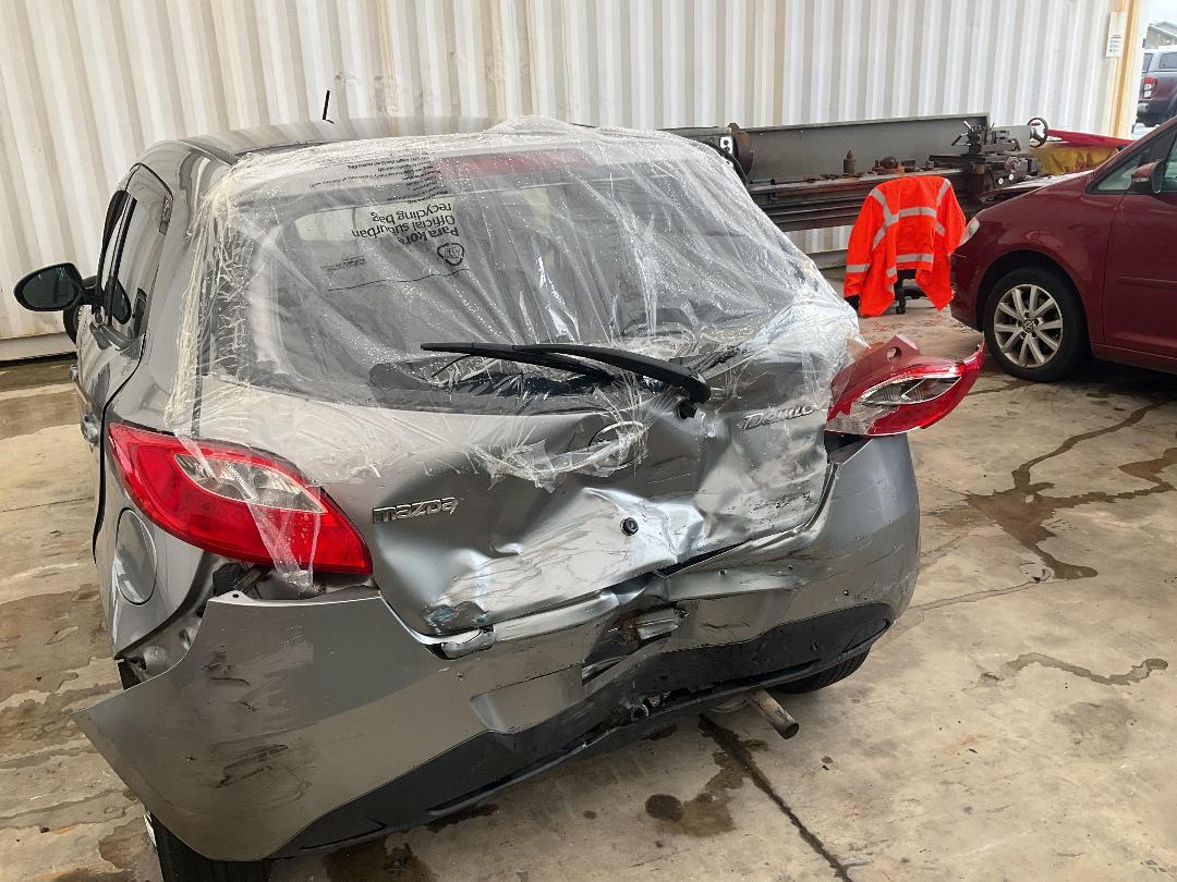 Photo '4' of Mazda Demio