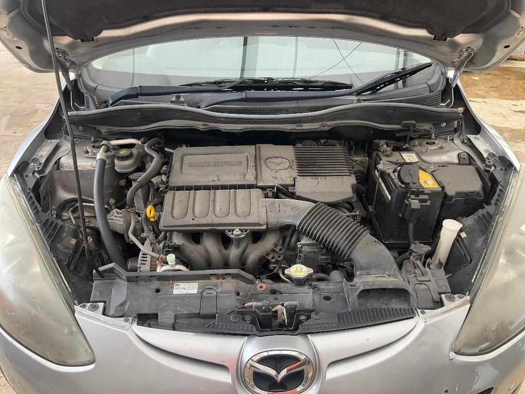 Photo '9' of Mazda Demio