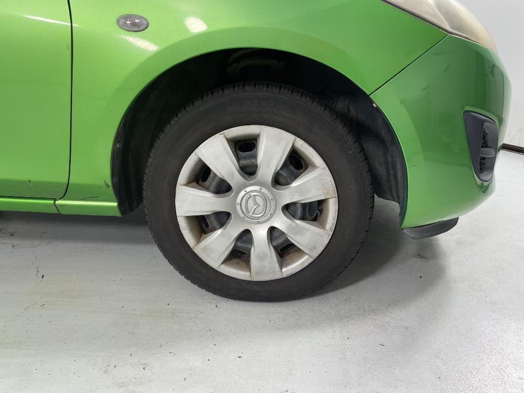 Photo '9' of Mazda Demio