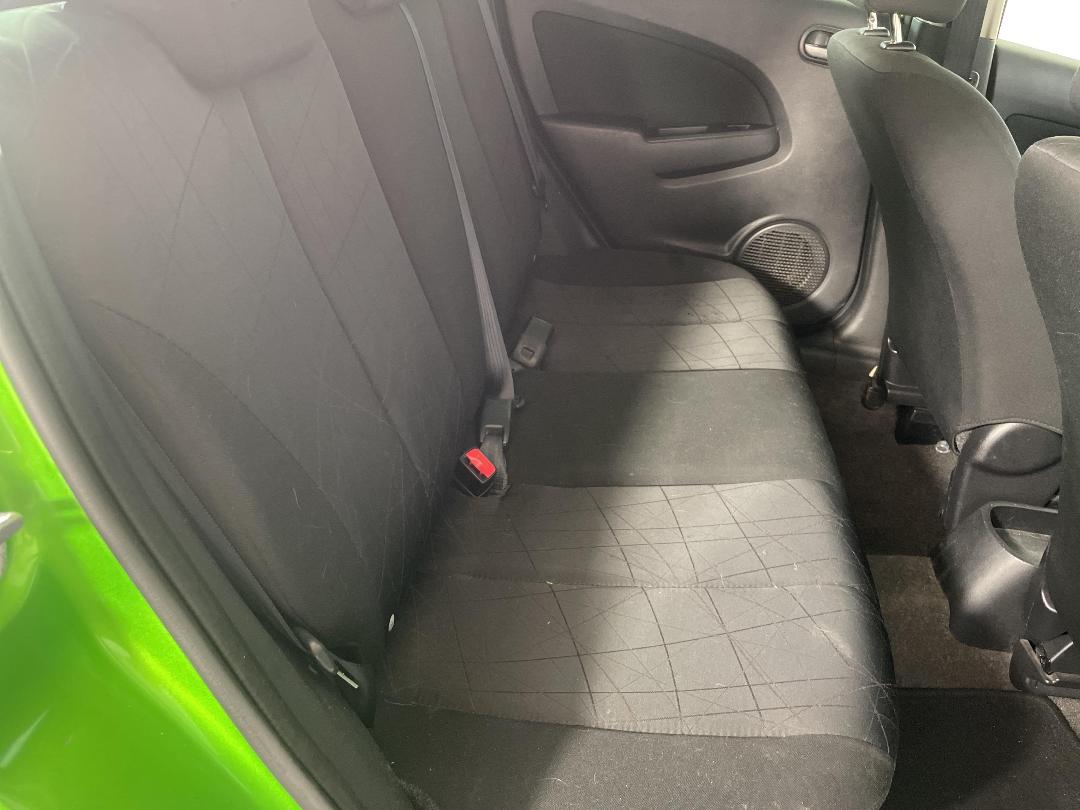 Photo '20' of Mazda Demio