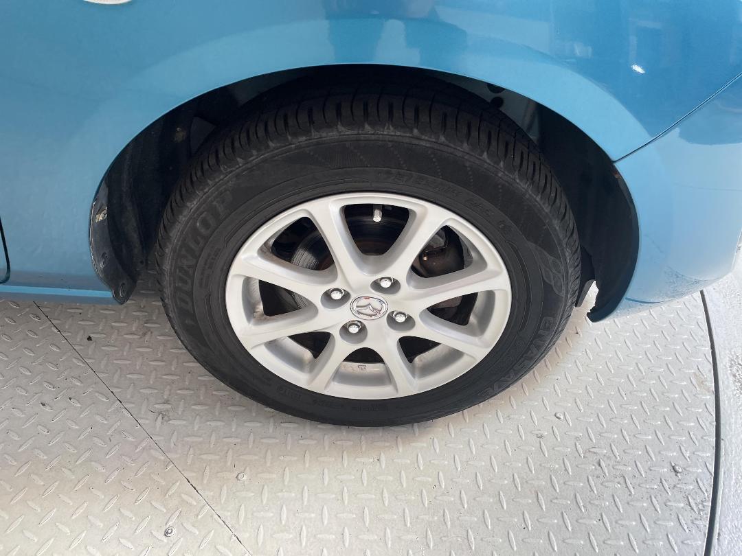 Photo '9' of Mazda Demio Photo '9' of Mazda Demio