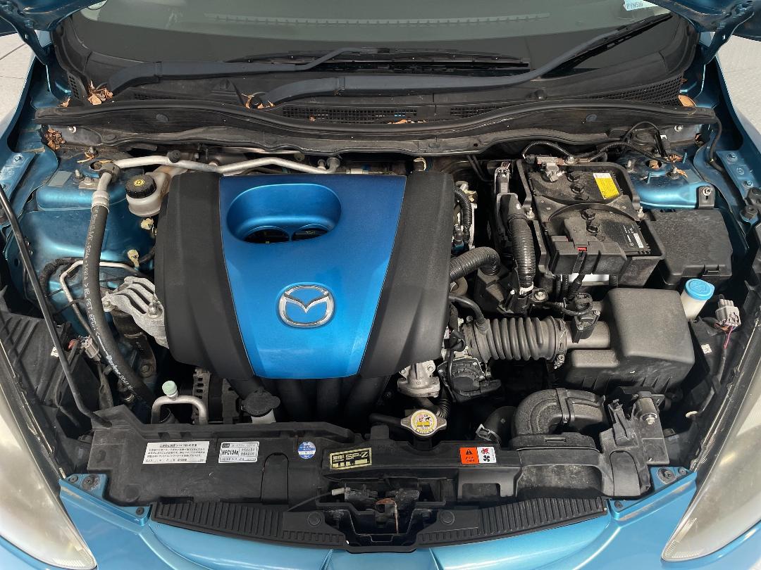 Photo '13' of Mazda Demio Photo '13' of Mazda Demio