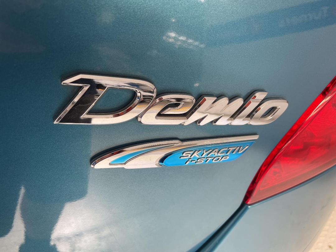 Photo '34' of Mazda Demio Photo '34' of Mazda Demio