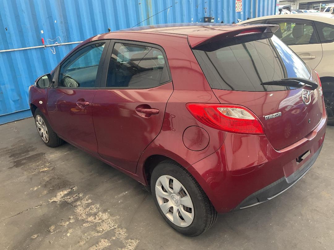 Photo '4' of Mazda Demio Photo '4' of Mazda Demio