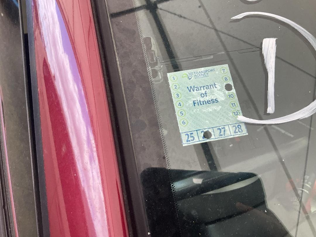 Photo '17' of Mazda Demio Photo '17' of Mazda Demio