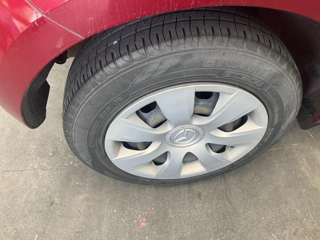 Photo '30' of Mazda Demio Photo '30' of Mazda Demio