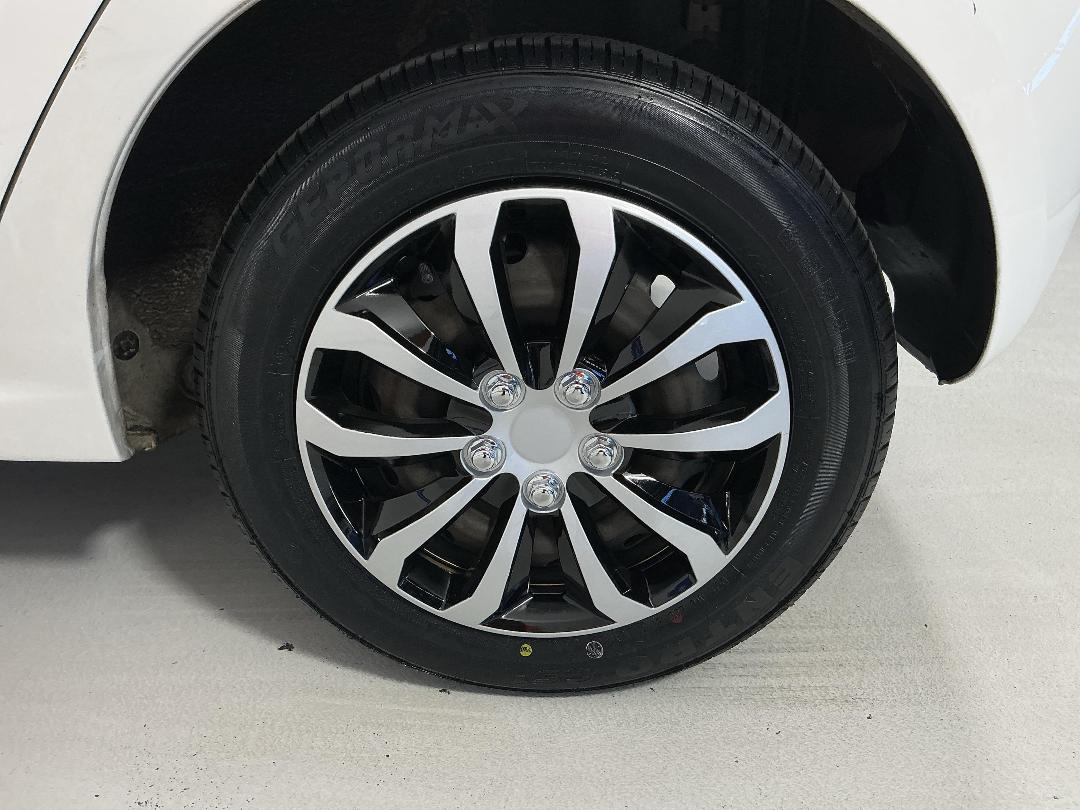 Photo '11' of Mazda Demio