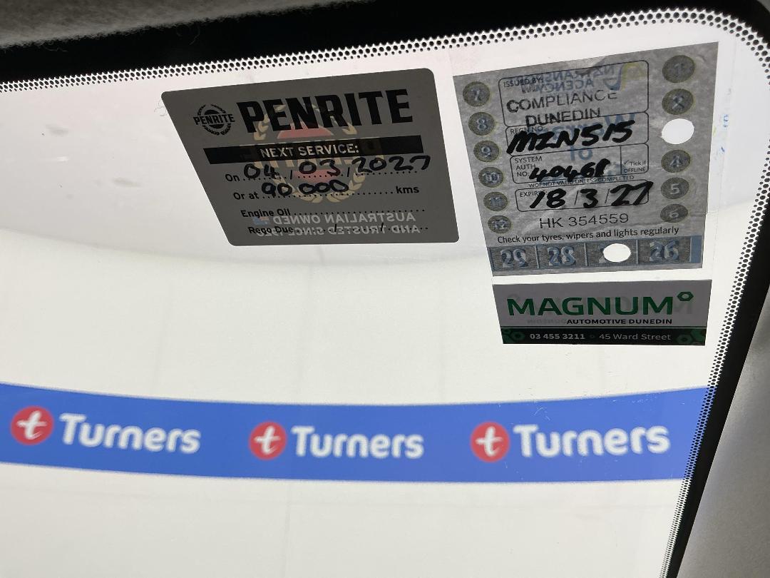 Photo '25' of Mazda Demio