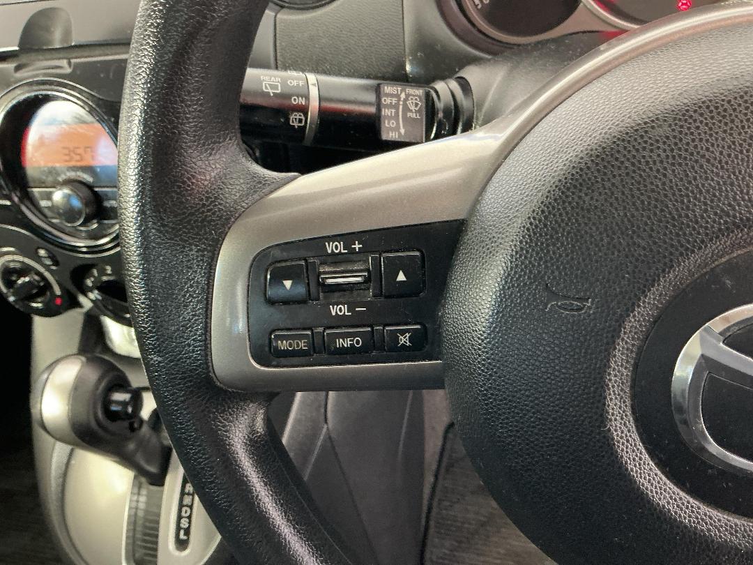 Photo '24' of Mazda Demio